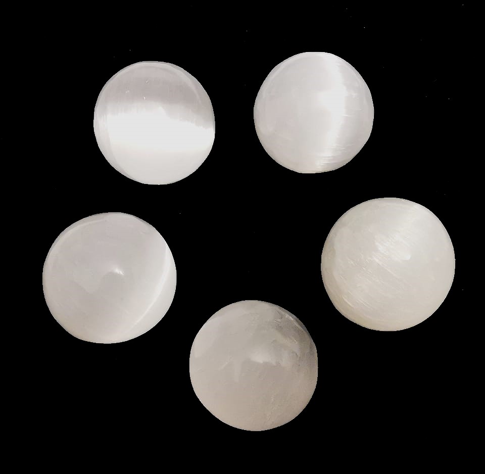 Selenit bílý koule vel.4cm