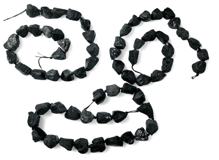 Turmalín skoryl přírodní vrtaný nepravidelný 