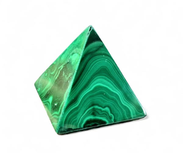 Malachit pyramida 3,2 x 3,1cm ,váha 33,87g