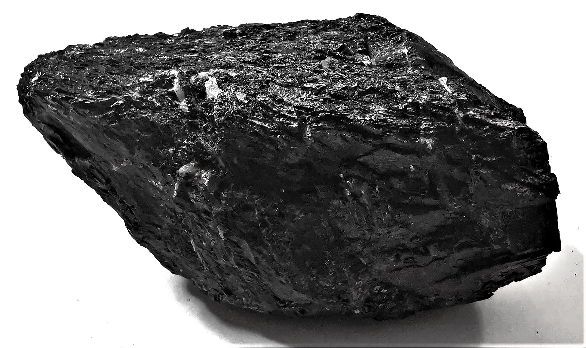 TURMALÍN černý (skoryl) č.4, váha 0,346kg