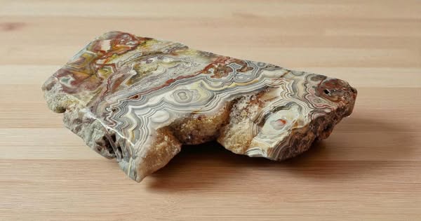 Achát krajkový , váha 0,440kg - výběrový kus