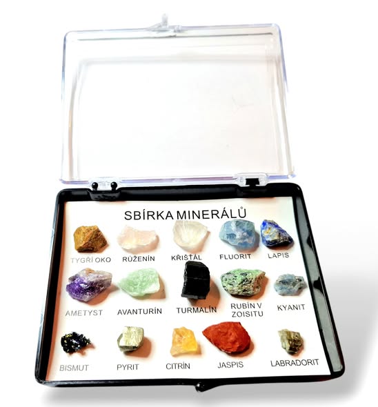 Sbírka surových minerálů v krabičce