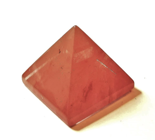 Křišťál jahodový pyramida 4x4cm