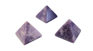 Lepidolit pyramida vel. cca 3,5x3,5cm