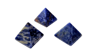 Sodalit pyramida vel. cca 3,5x3,5cm